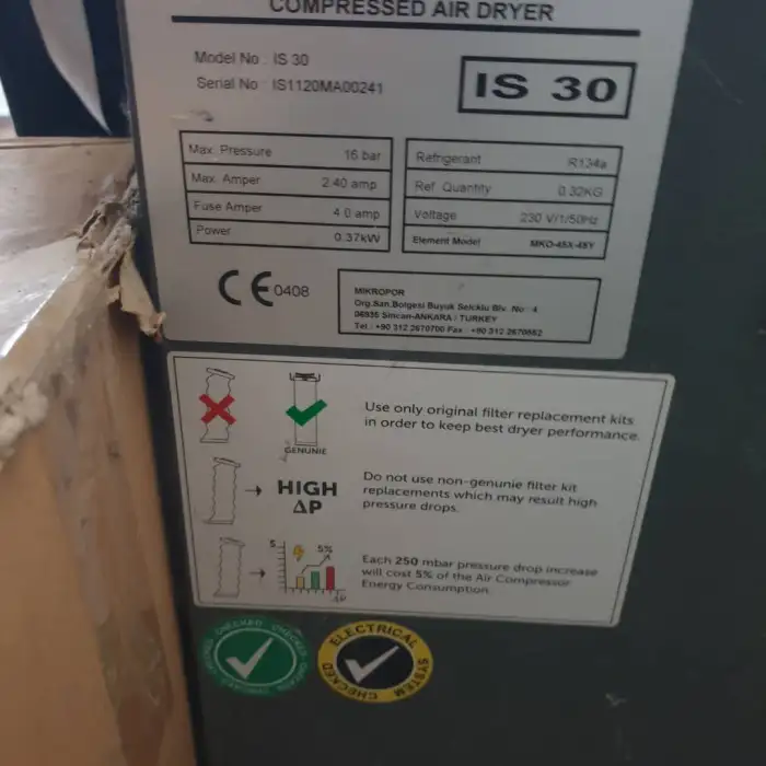 کمپرسور اسکرو 15Kw و درایر ترک مدل IS 30 و مخزن ذخیره